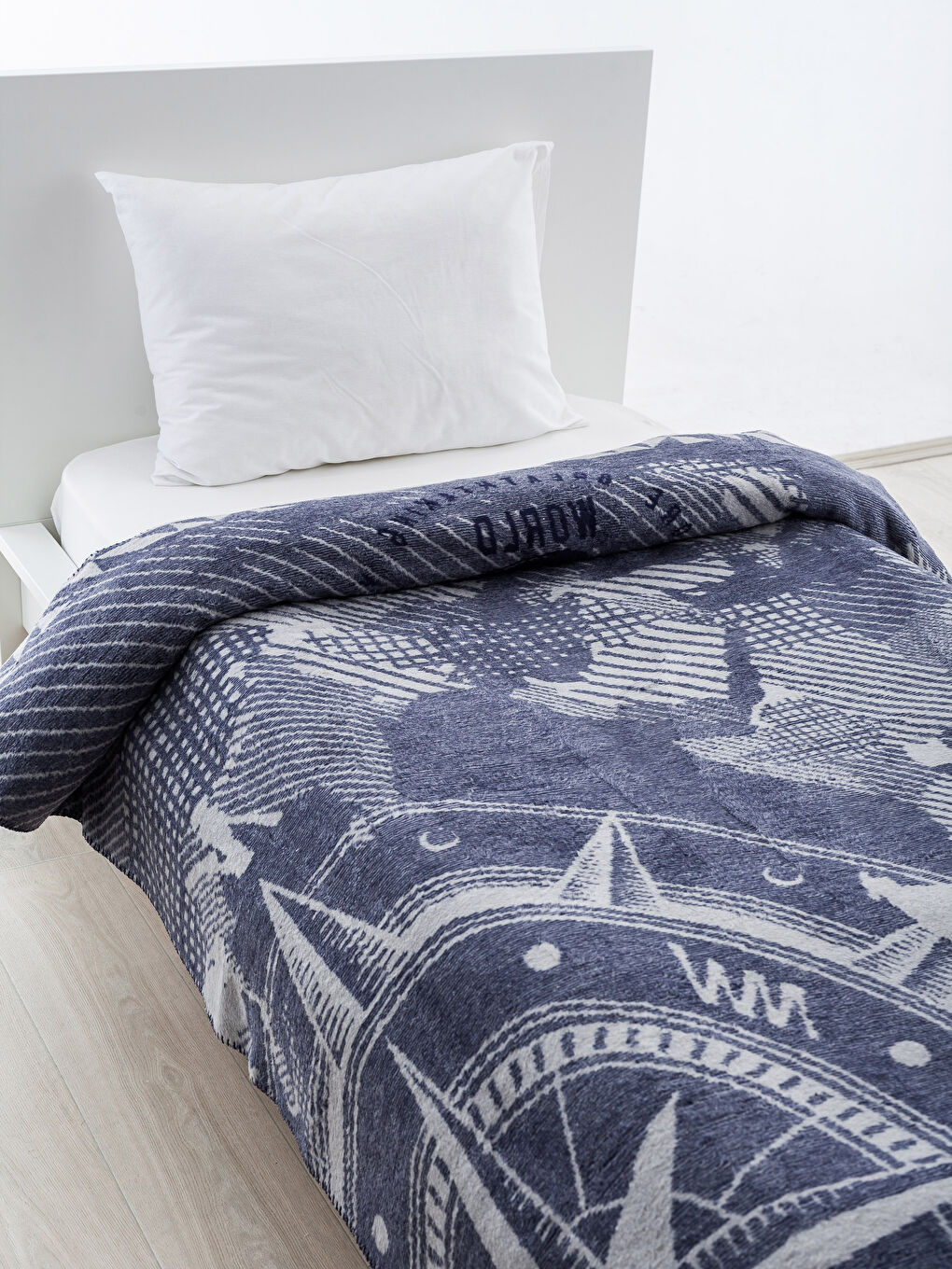 Lacivert Baskılı Çocuk Battaniyesi-1