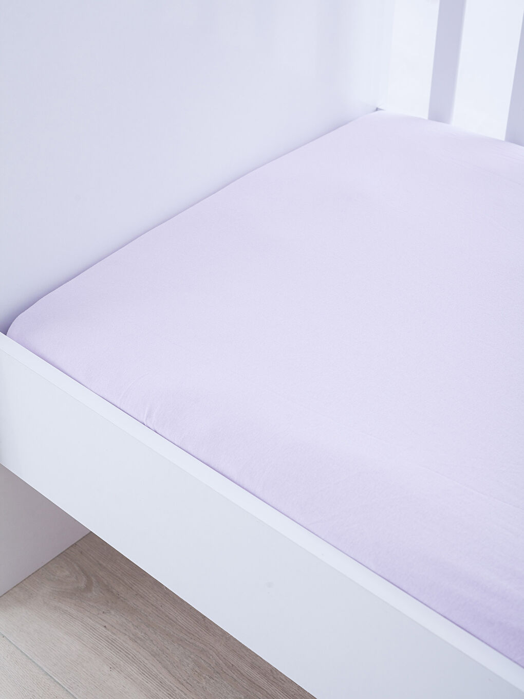 ملاية سرير الرضع