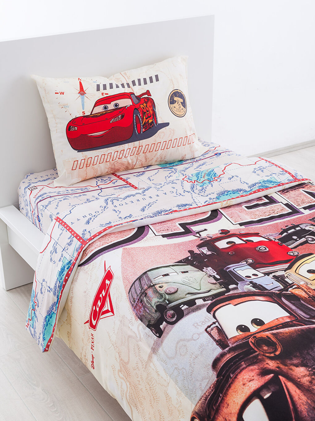 Karışık Baskılı Çocuk Nevresim Takımı-1