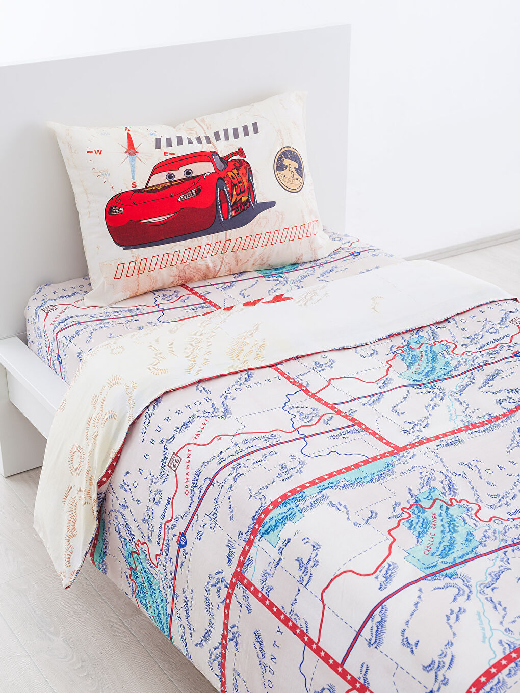 Karışık Baskılı Çocuk Nevresim Takımı-2