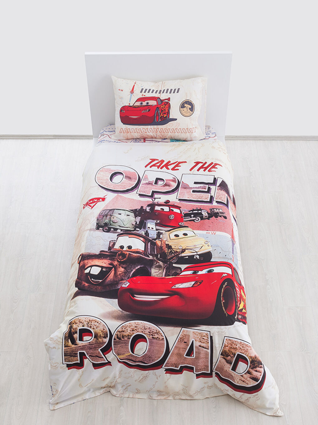 Karışık Baskılı Çocuk Nevresim Takımı-3