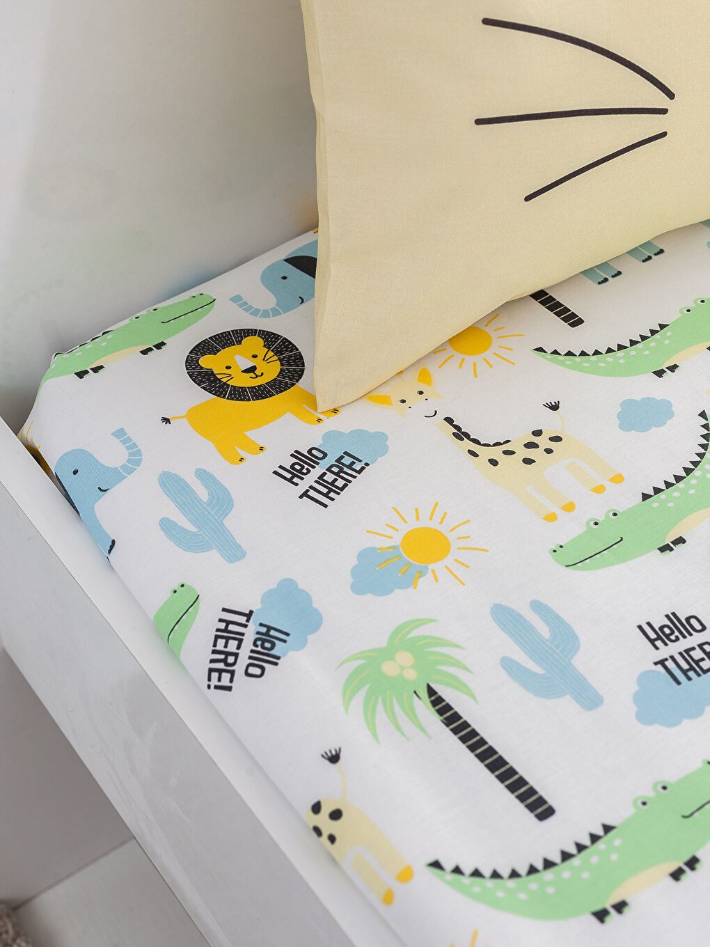 مفرش سرير بيكيه للأطفال-2