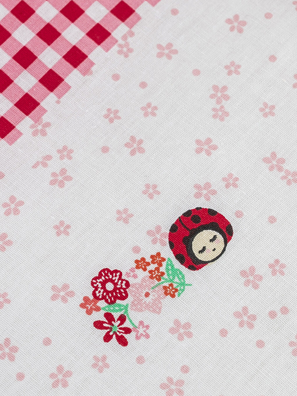 Kırmızı Baskılı Bebek Nevresim Takımı-4