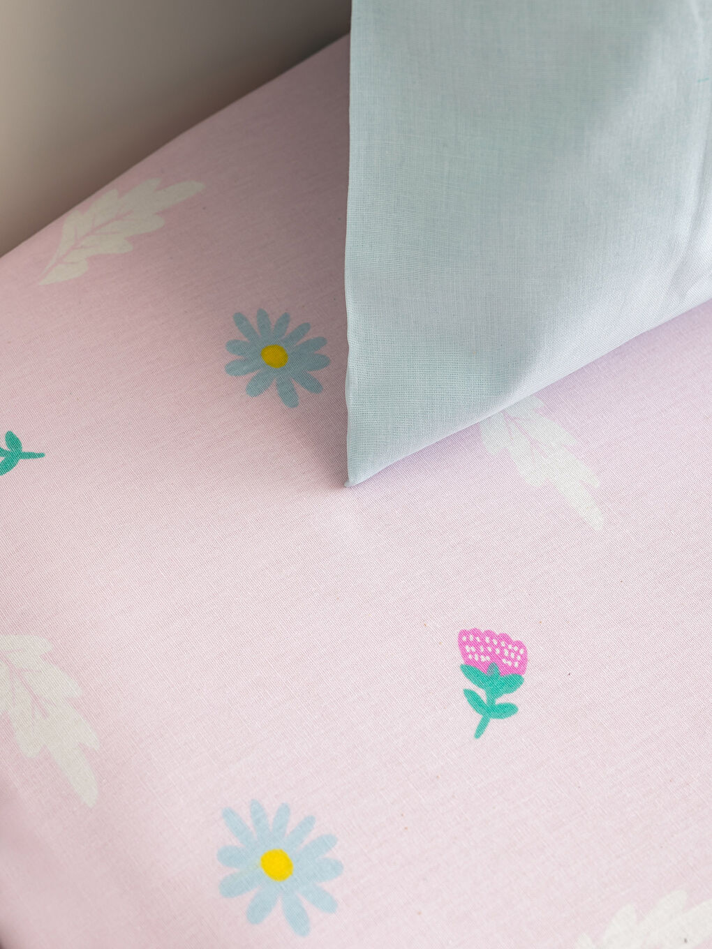 Karışık Baskılı Çocuk Nevresim Takımı-3