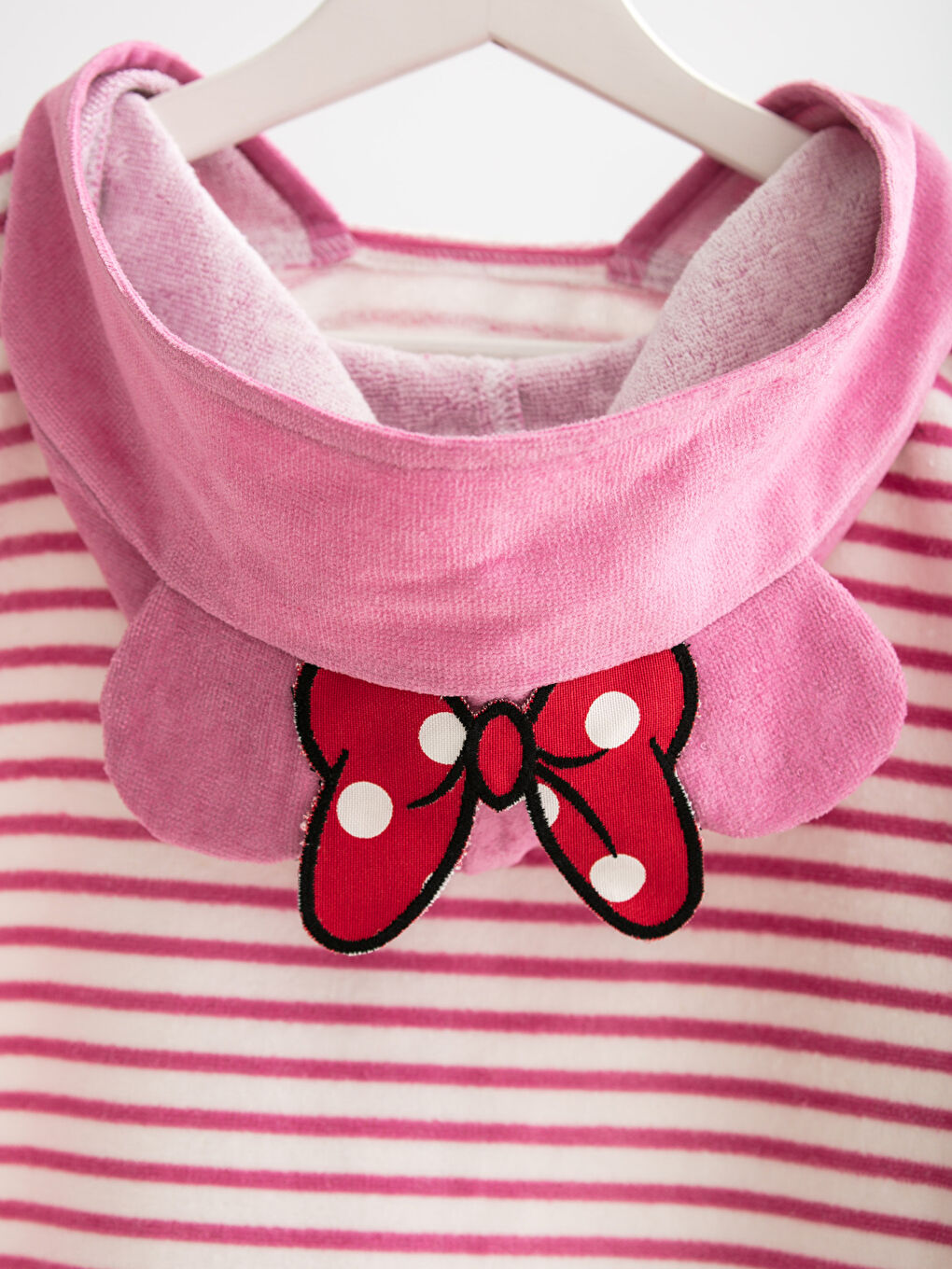 Karışık Baskılı Çocuk Bornoz-3