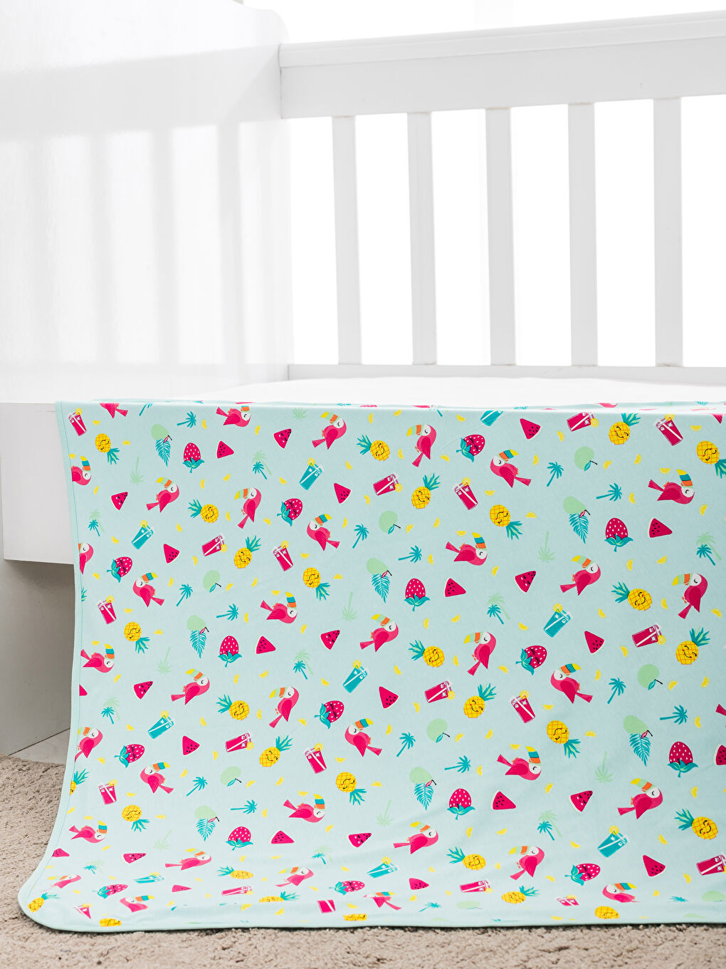 Karışık Baskılı Bebek Battaniyesi