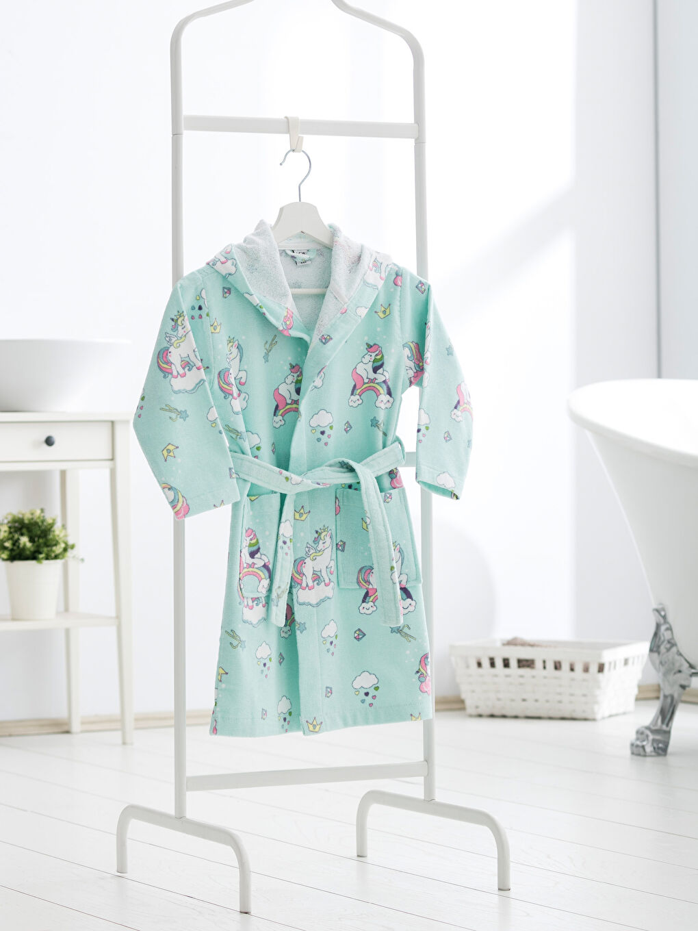 Turkuaz Uçuk Su Mavisi Çocuk Bornoz