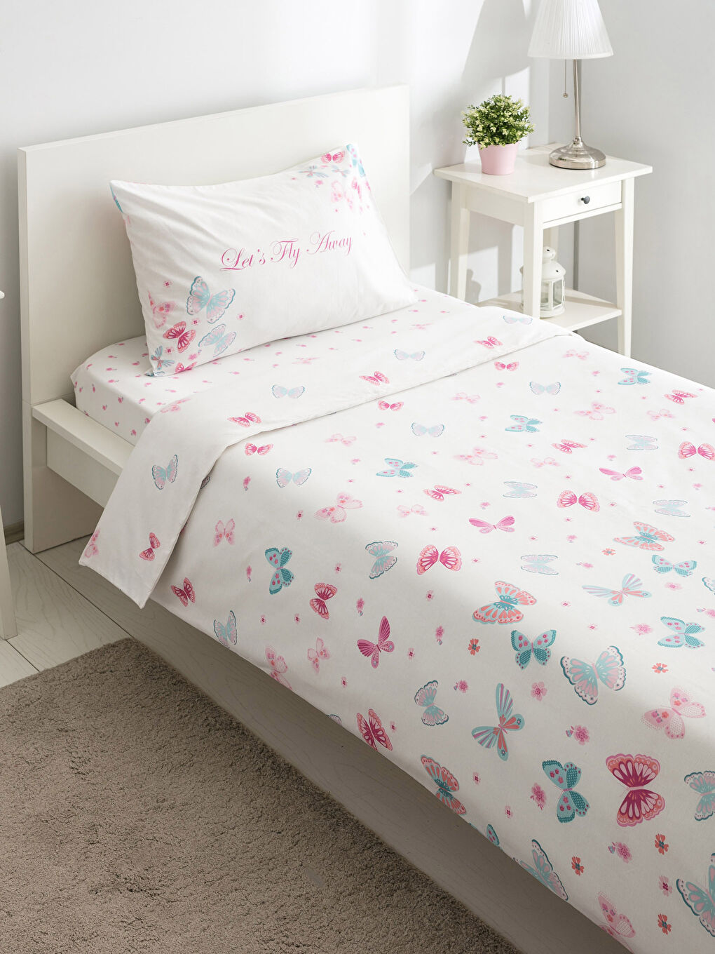 Karışık Baskılı Çocuk Nevresim Takımı