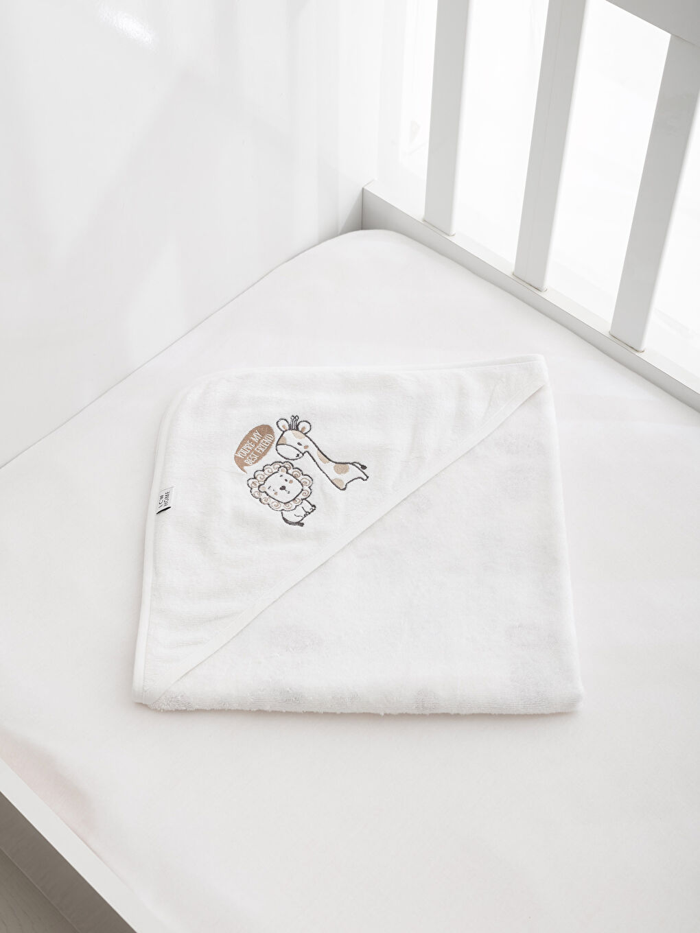 Karışık Baskılı Bebek Havlusu