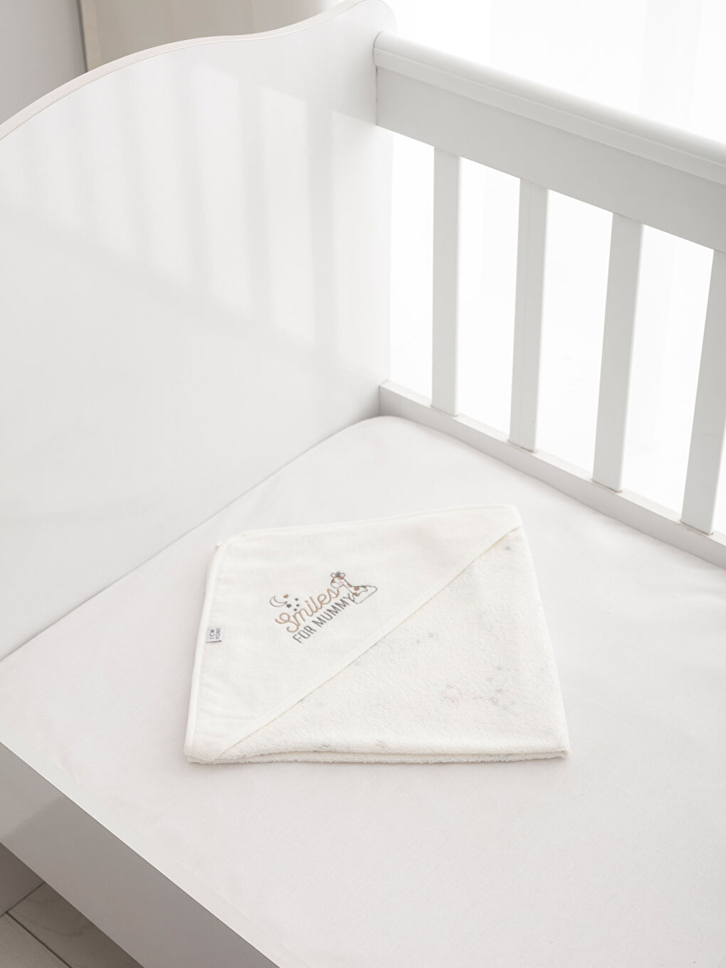 Ekru Baskılı Bebek Havlusu