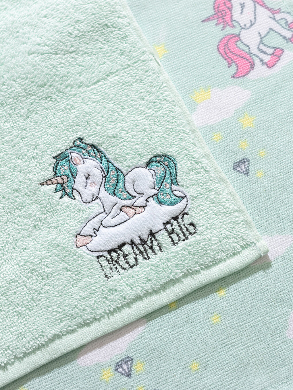 Karışık Baskılı Bebek Havlusu-2