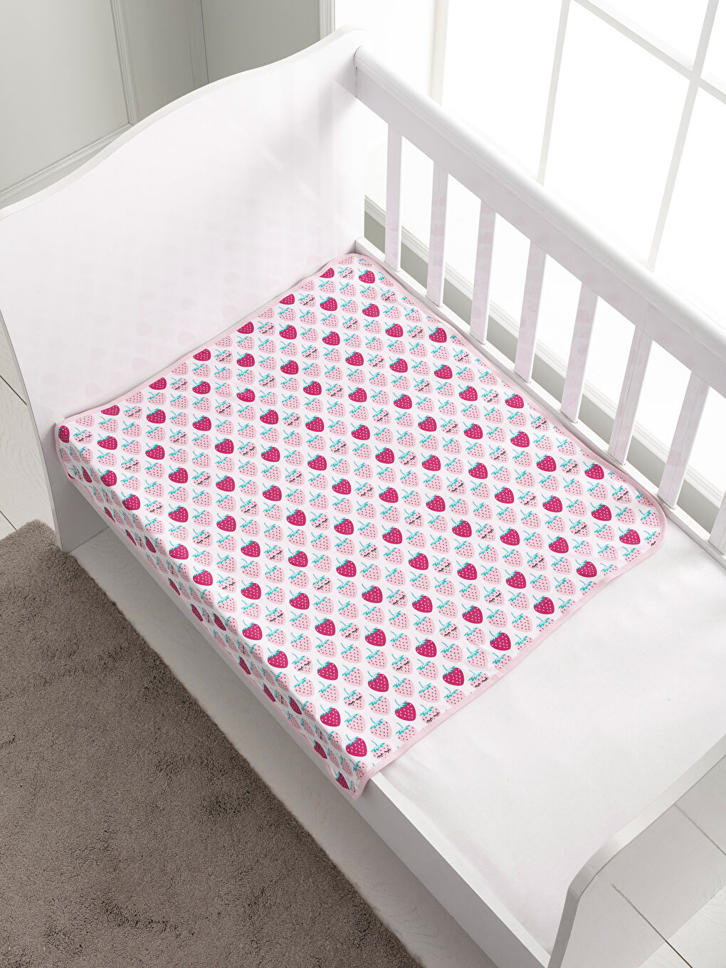 Pembe Baskılı Bebek Battaniyesi-1