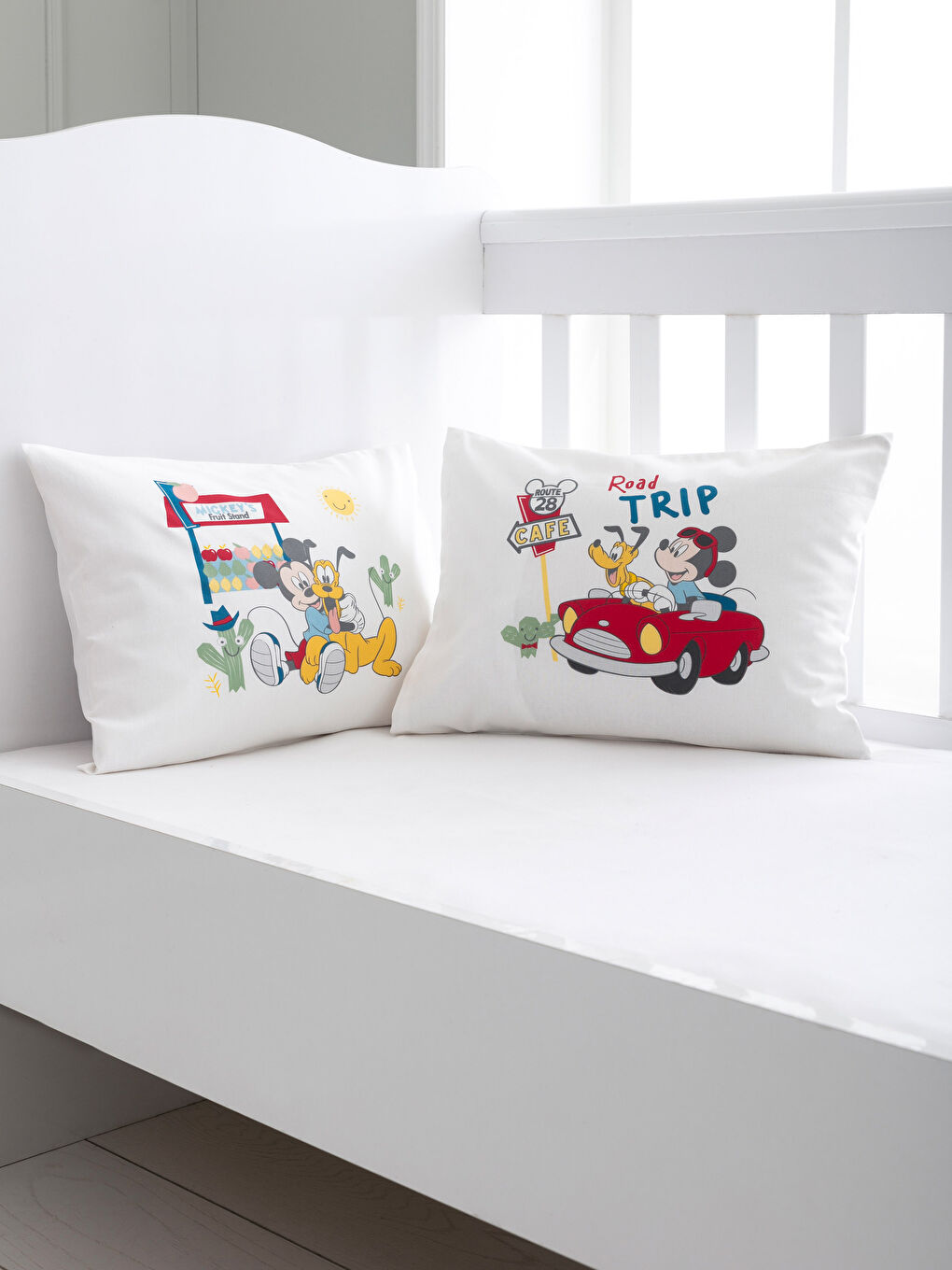 Karışık Baskılı Bebek Yastık Kılıfı