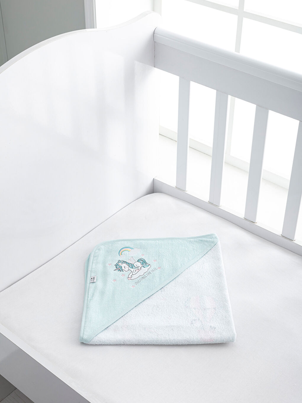 Karışık Baskılı Bebek Havlusu