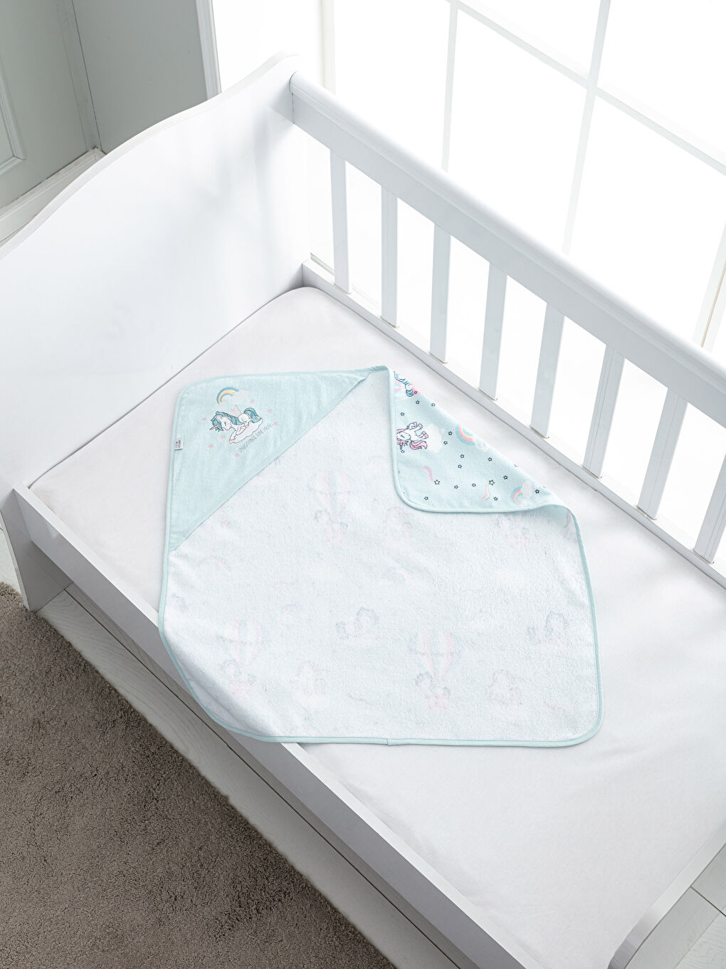 Karışık Baskılı Bebek Havlusu-1