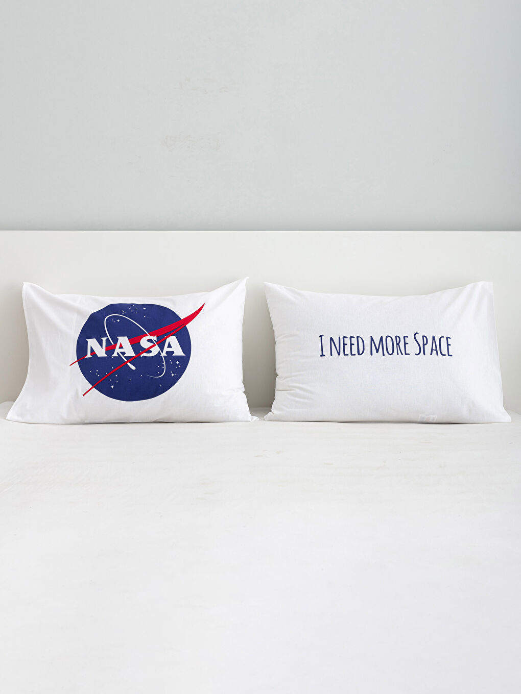 Lacivert Baskılı Çocuk Yastık Kılıfı-1