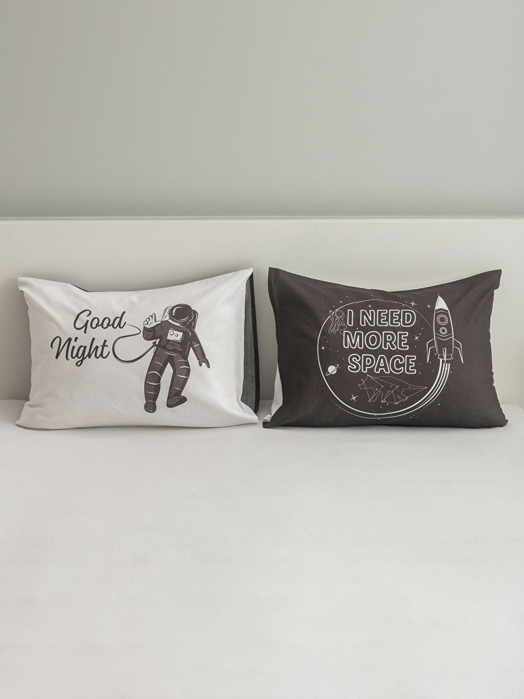 Taie d'oreiller pour enfant NOIR-1