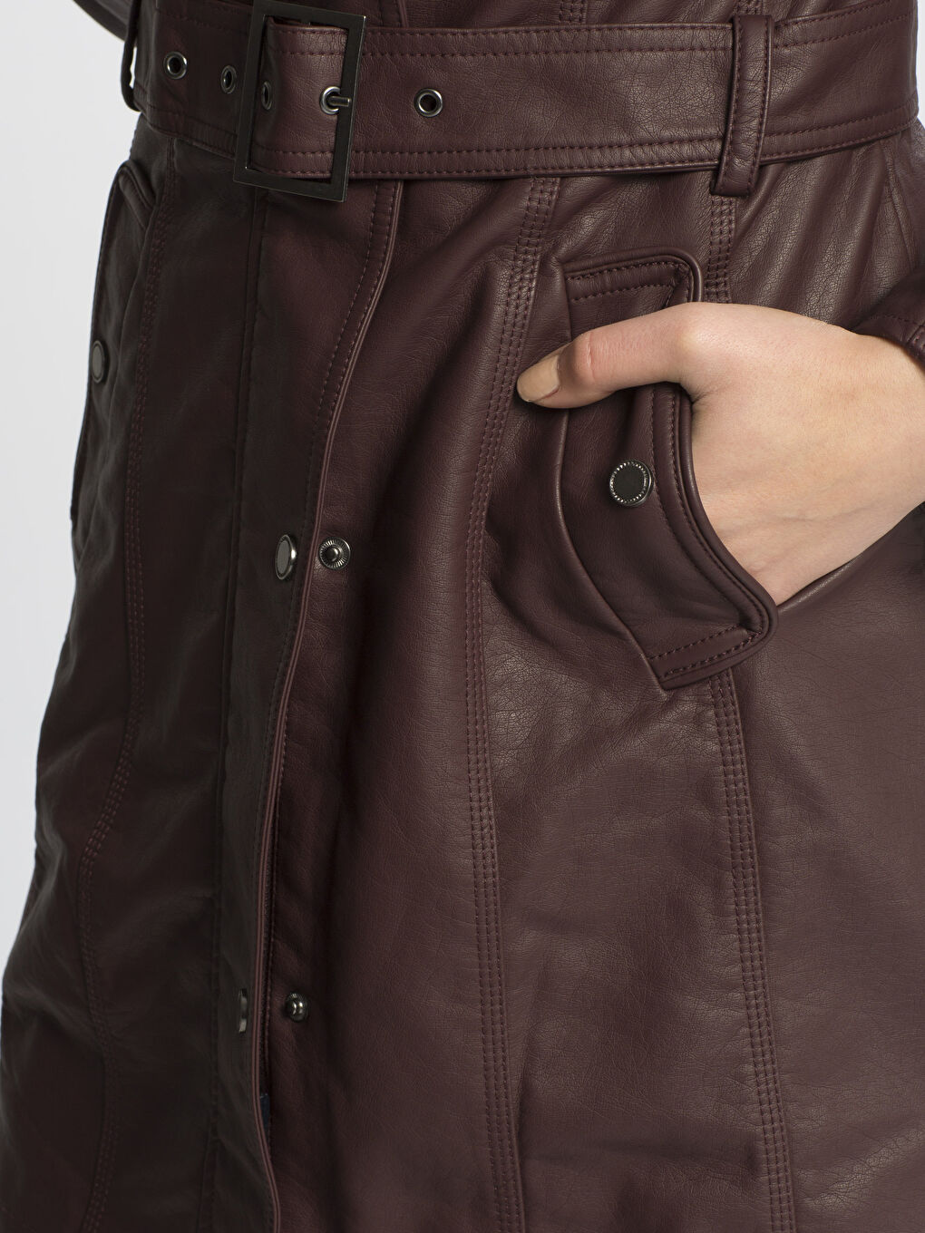 Bordo Deri Görünümlü Mont-4