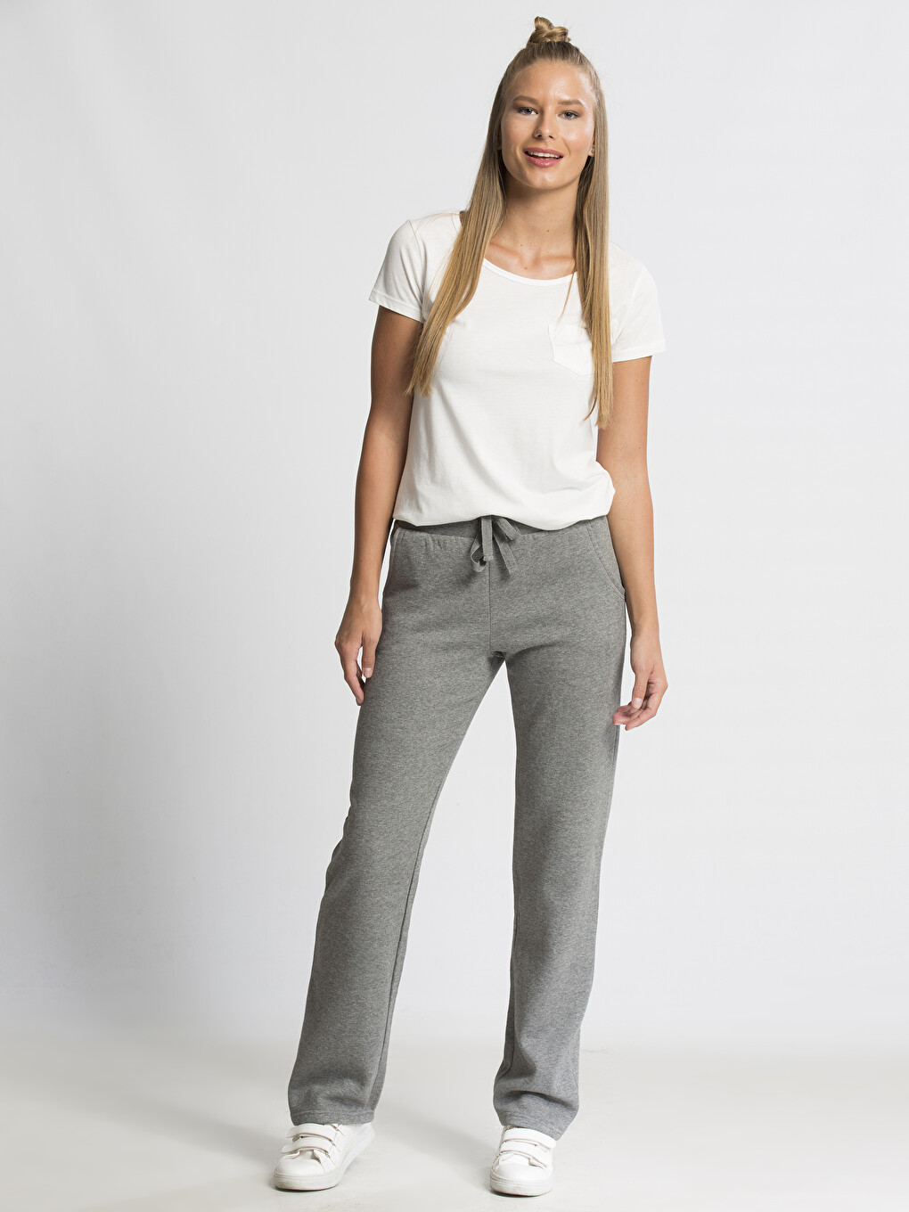 Woman Grey Sweatpants-2