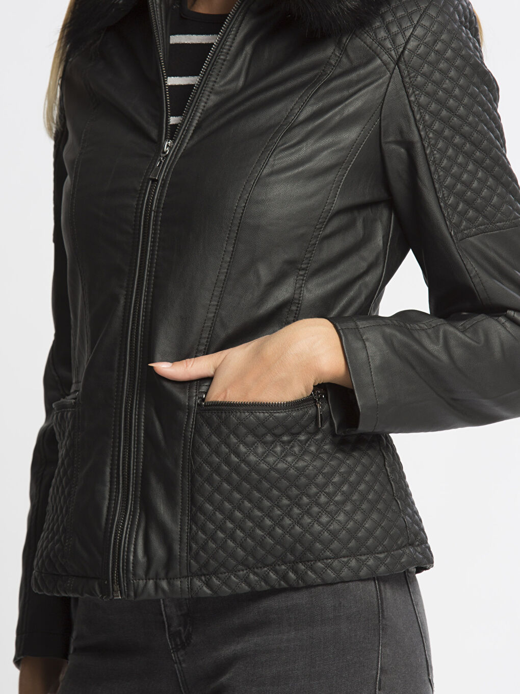 Yeni Siyah Deri Görünümlü Mont-4