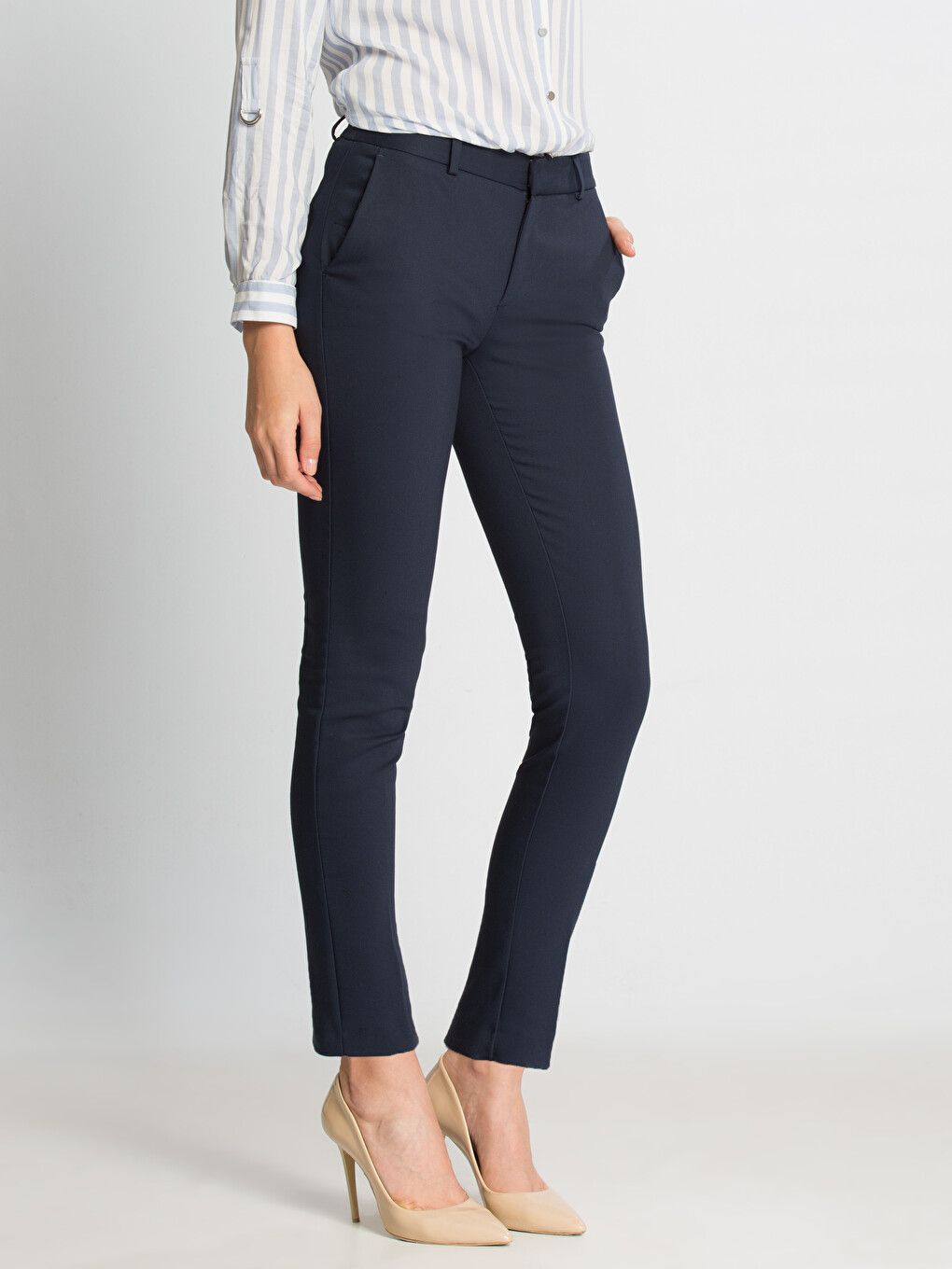 Pantaloni Bleumarin Femeie