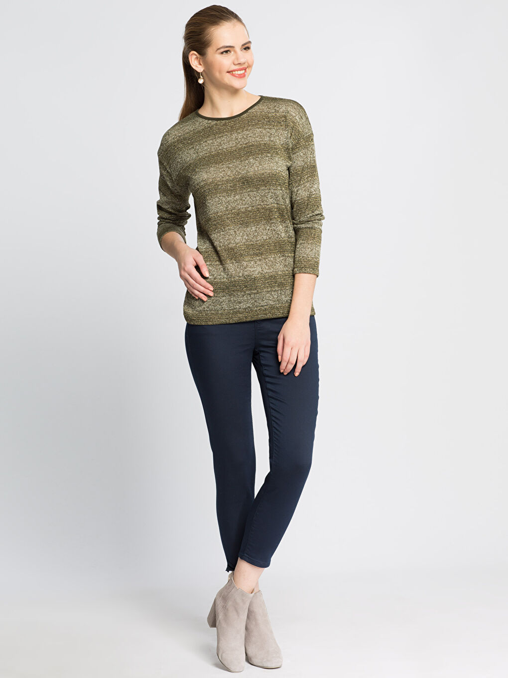 Beyaz-Açık Gri-Lila Tişört-2