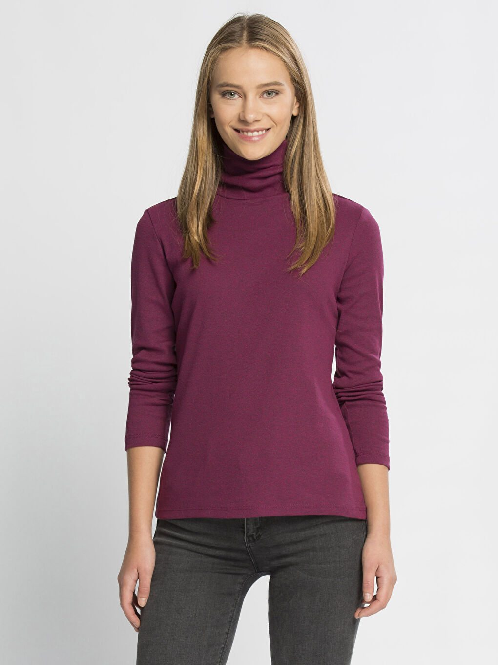 Bordo Dik Yaka Düz Uzun Kollu Kadın Tişört