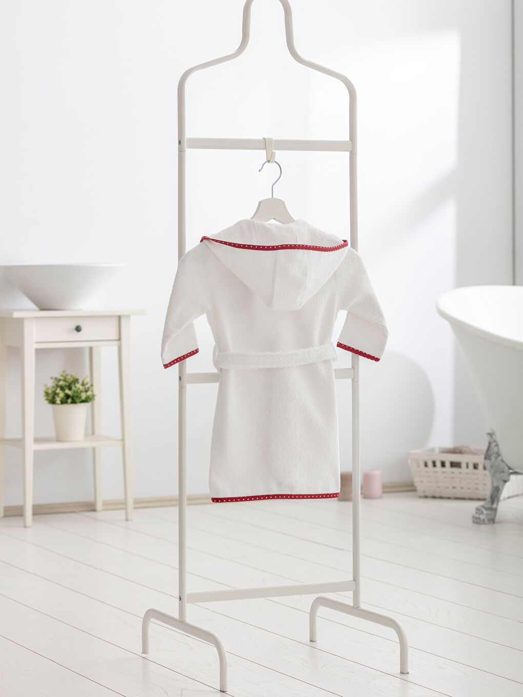 Baby Girl's Bathrobe-1