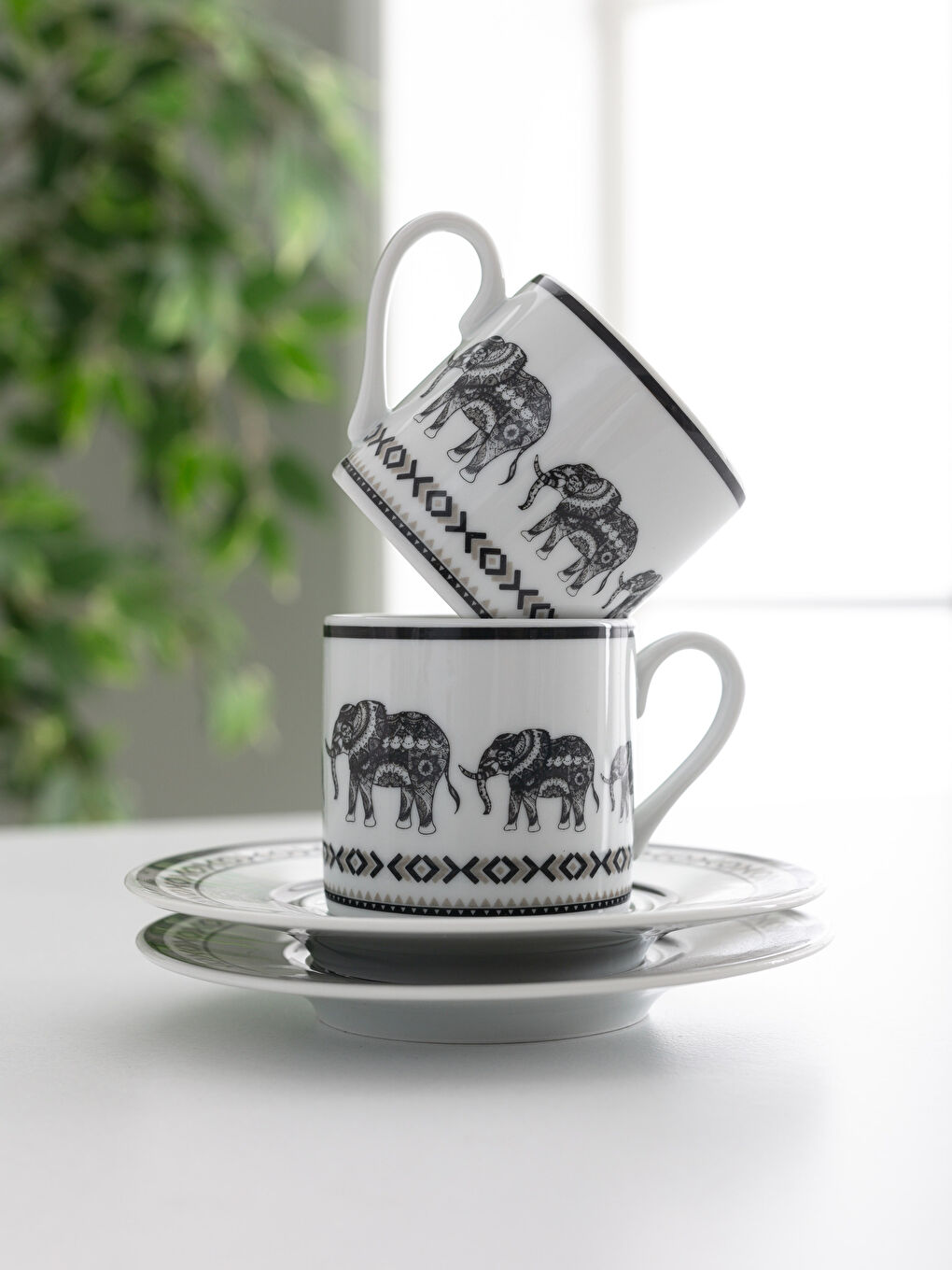 CRNA Čaša za bezalkoholna pića