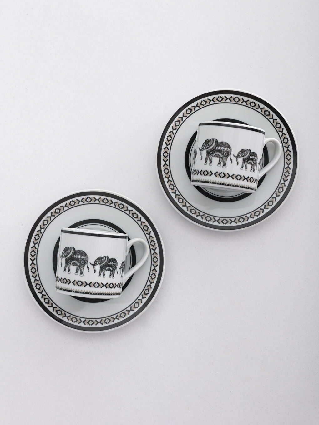 CRNA Čaša za bezalkoholna pića-1