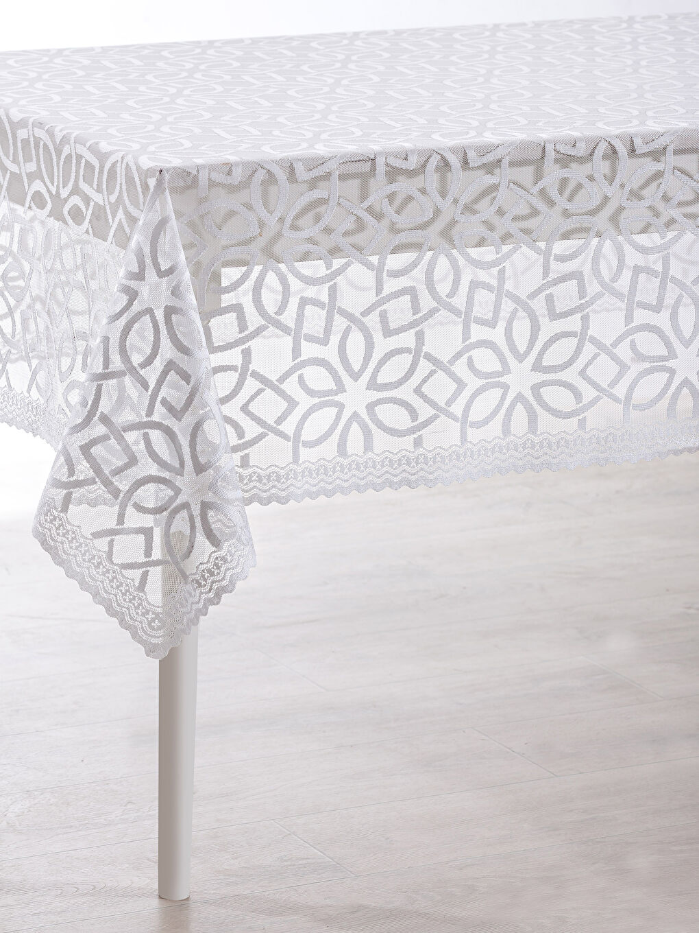Ekru Masa Örtüsü