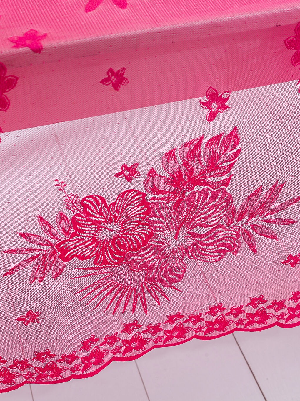 مفرش المائدة-1