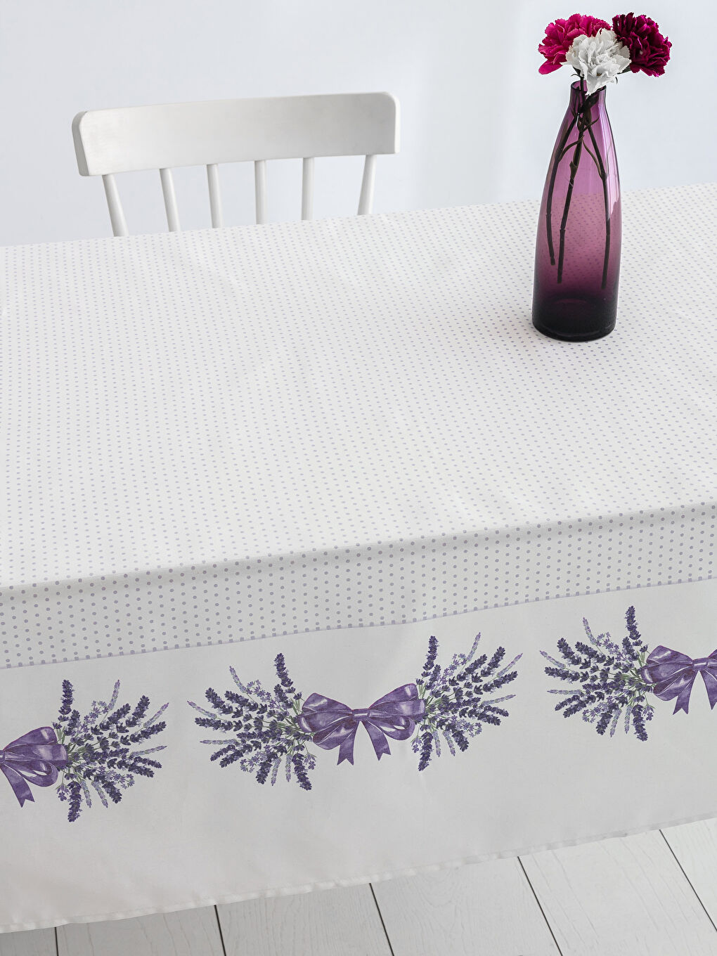 Mor Baskılı Masa Örtüsü