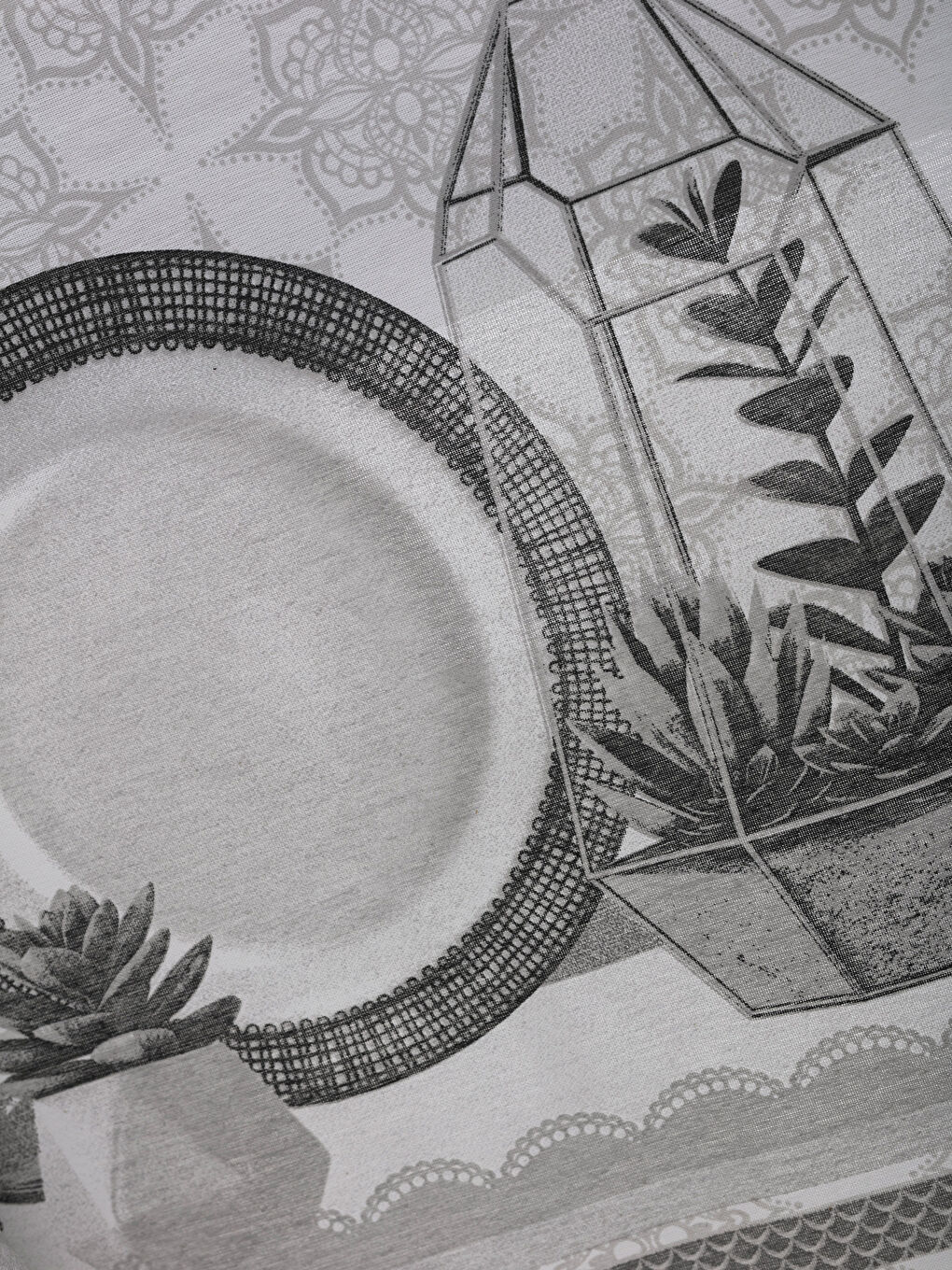 Gri Baskılı Masa Örtüsü-1