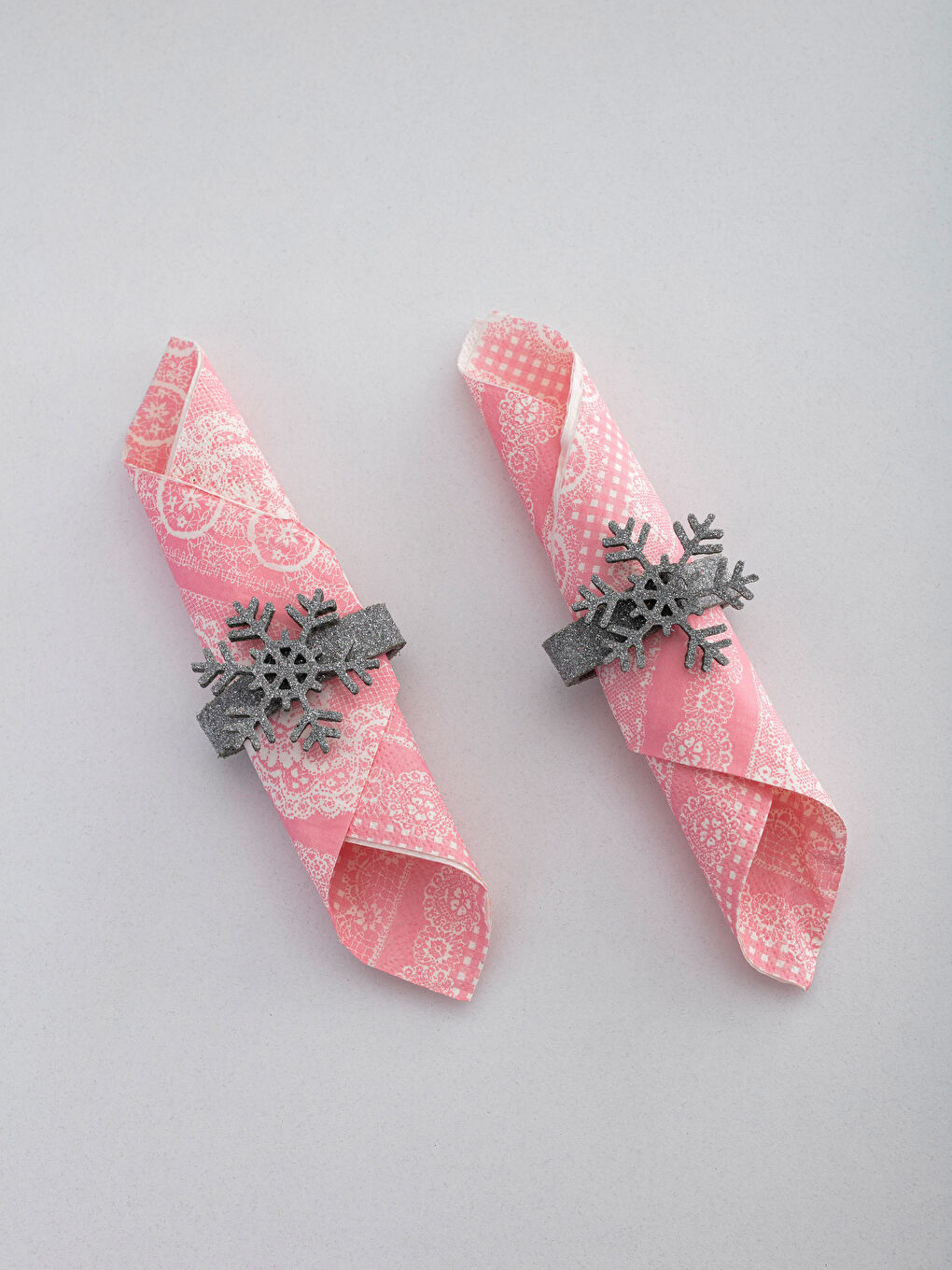 حامل المناديل-1