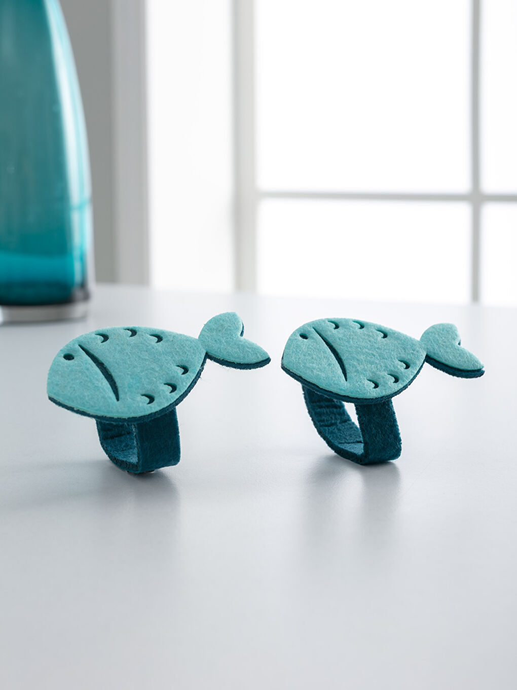 حامل المناديل-1