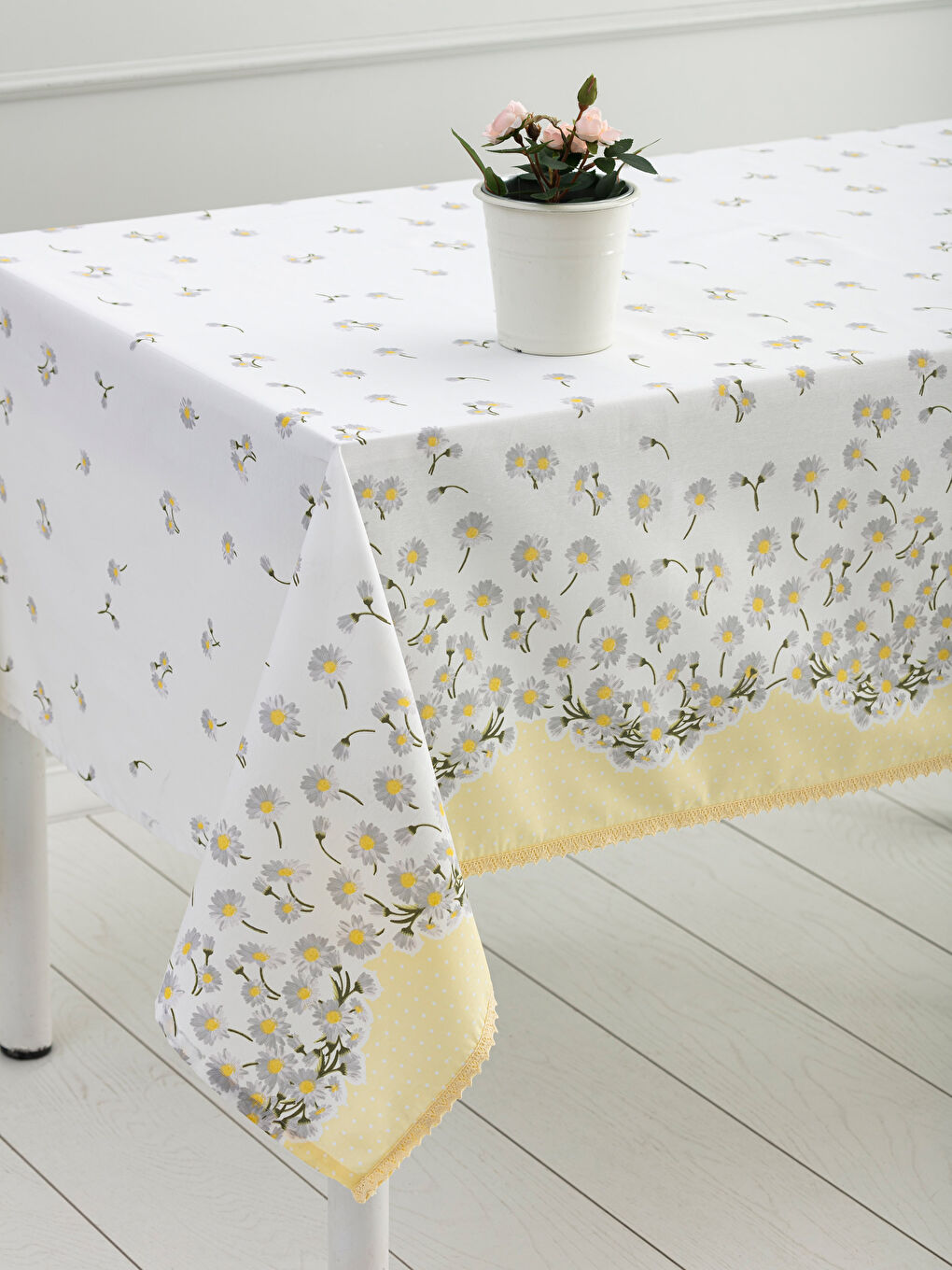 YELLOW Tablecloth