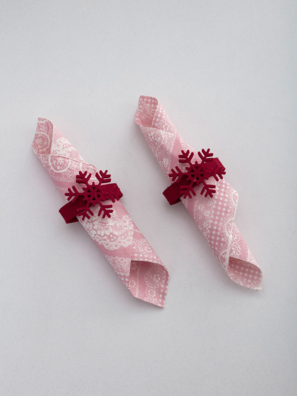 حامل المناديل-1