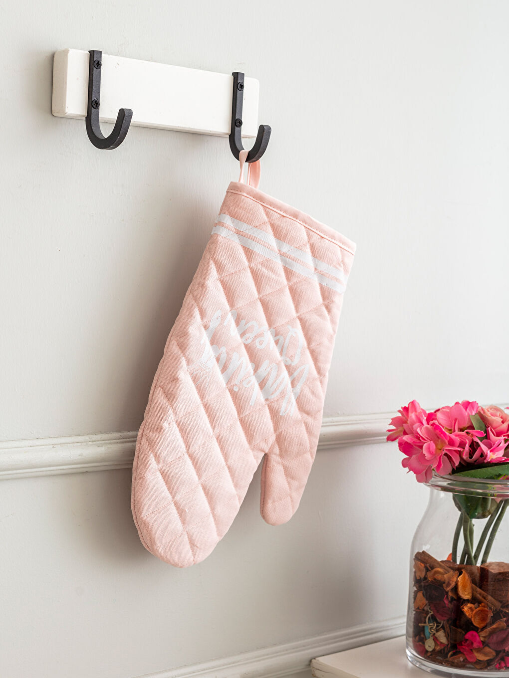 PINK Oven Mitten