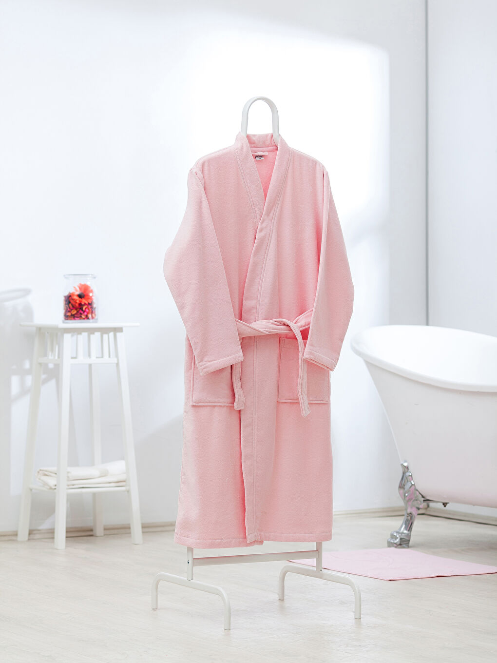 Açık Pembe Kadın Bornoz