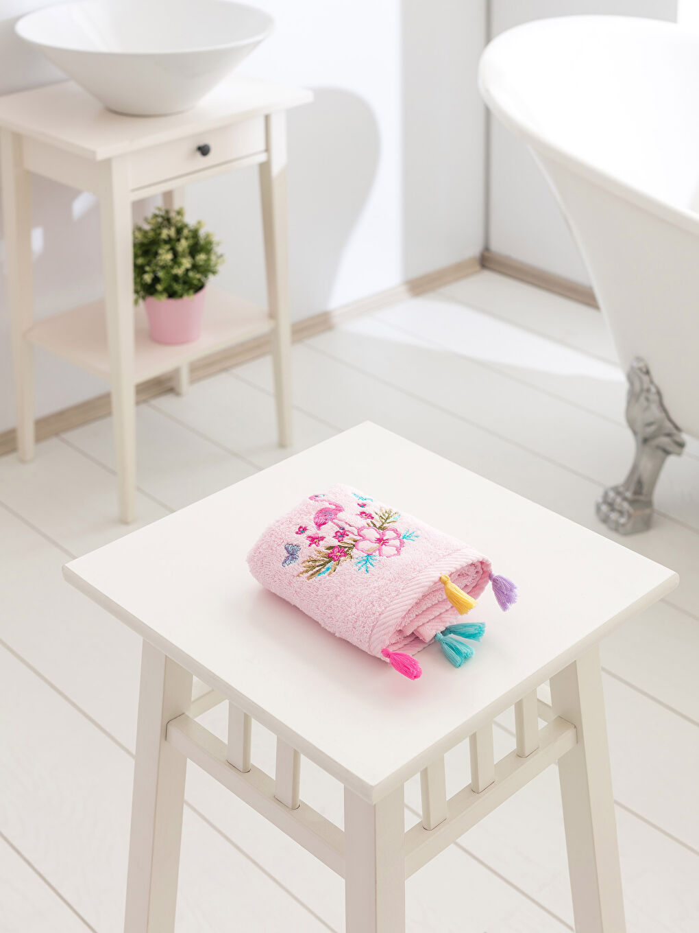 Pudra Pembe El Havlusu