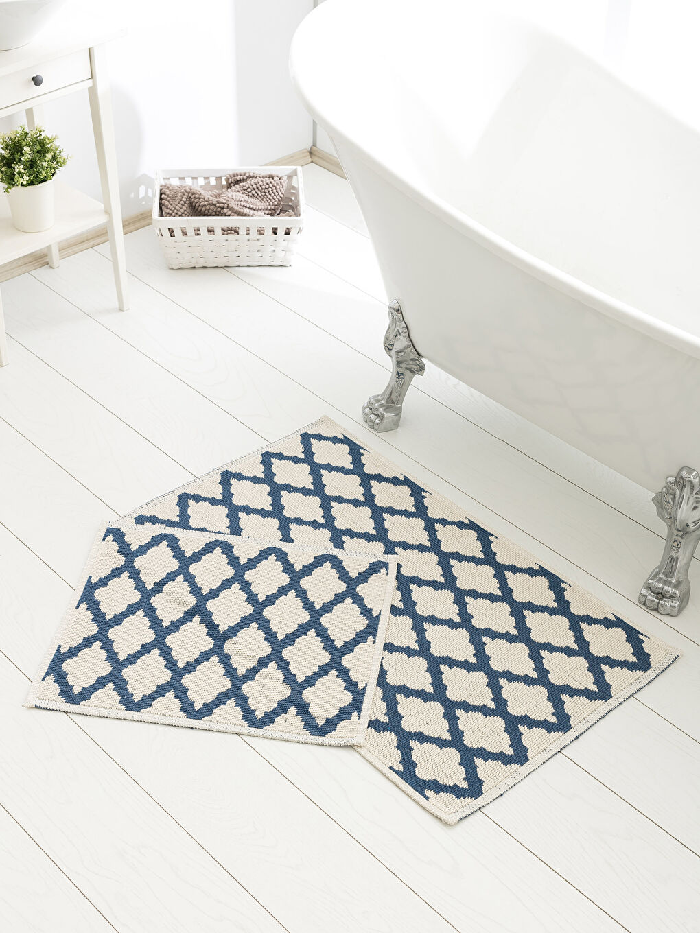 NAVY Bath Mat