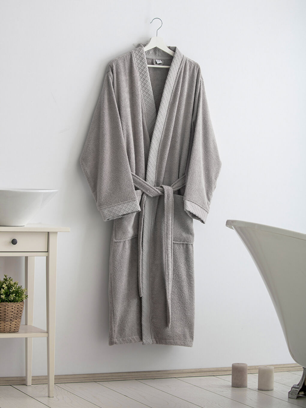 Man BROWN Men's Bathrobe