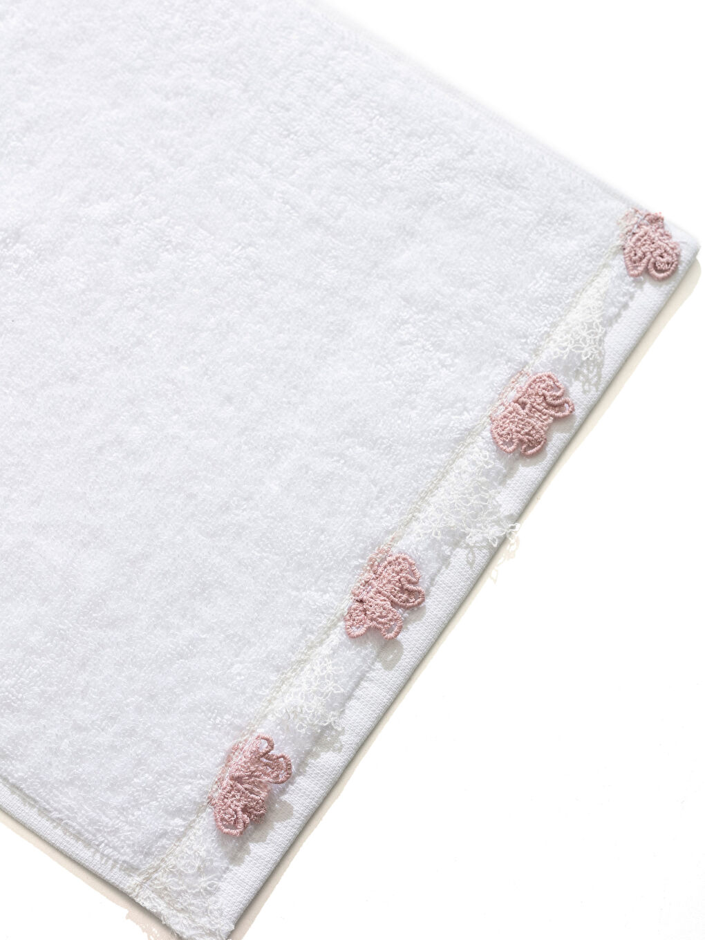 WHITE Guest Towel-2