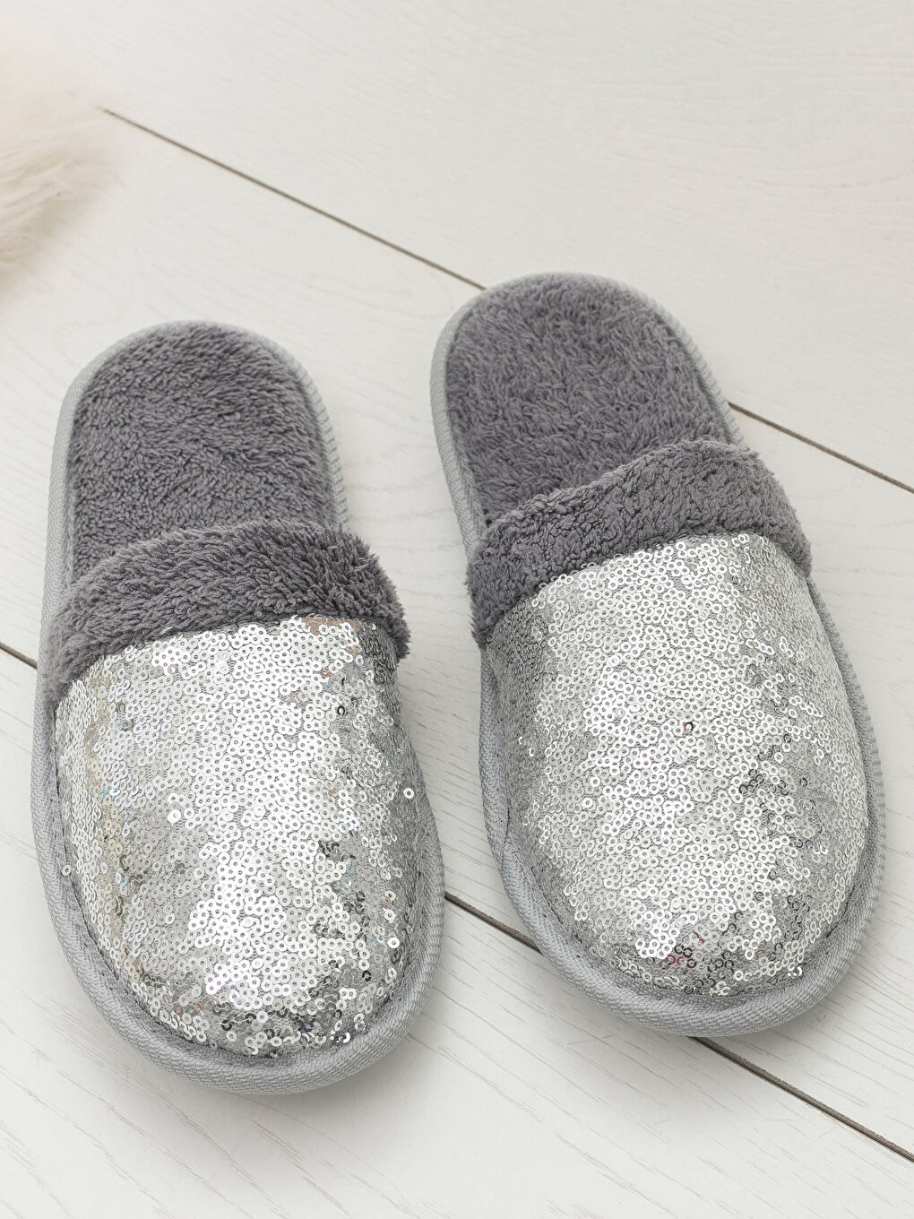 GREY Sliders-1