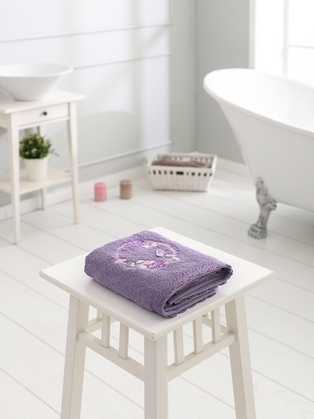Soluk Mor Yüz Havlusu