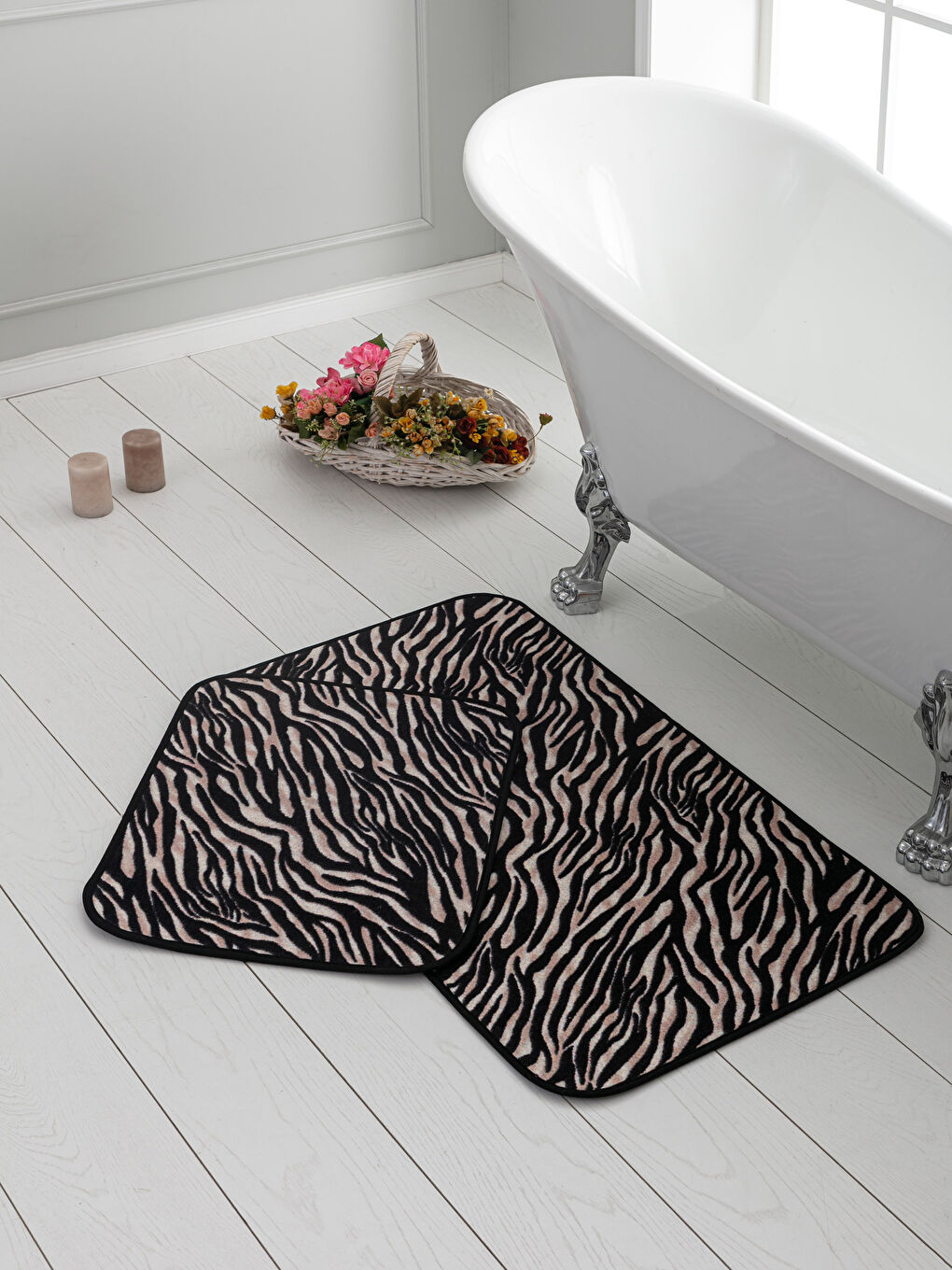 BLACK Bath Mat
