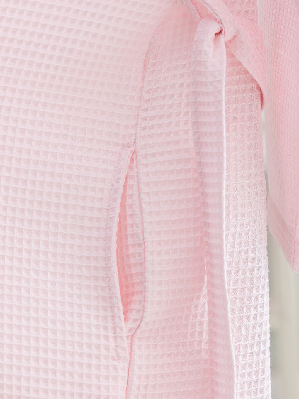 Pembe Baskılı Kadın Bornoz-2