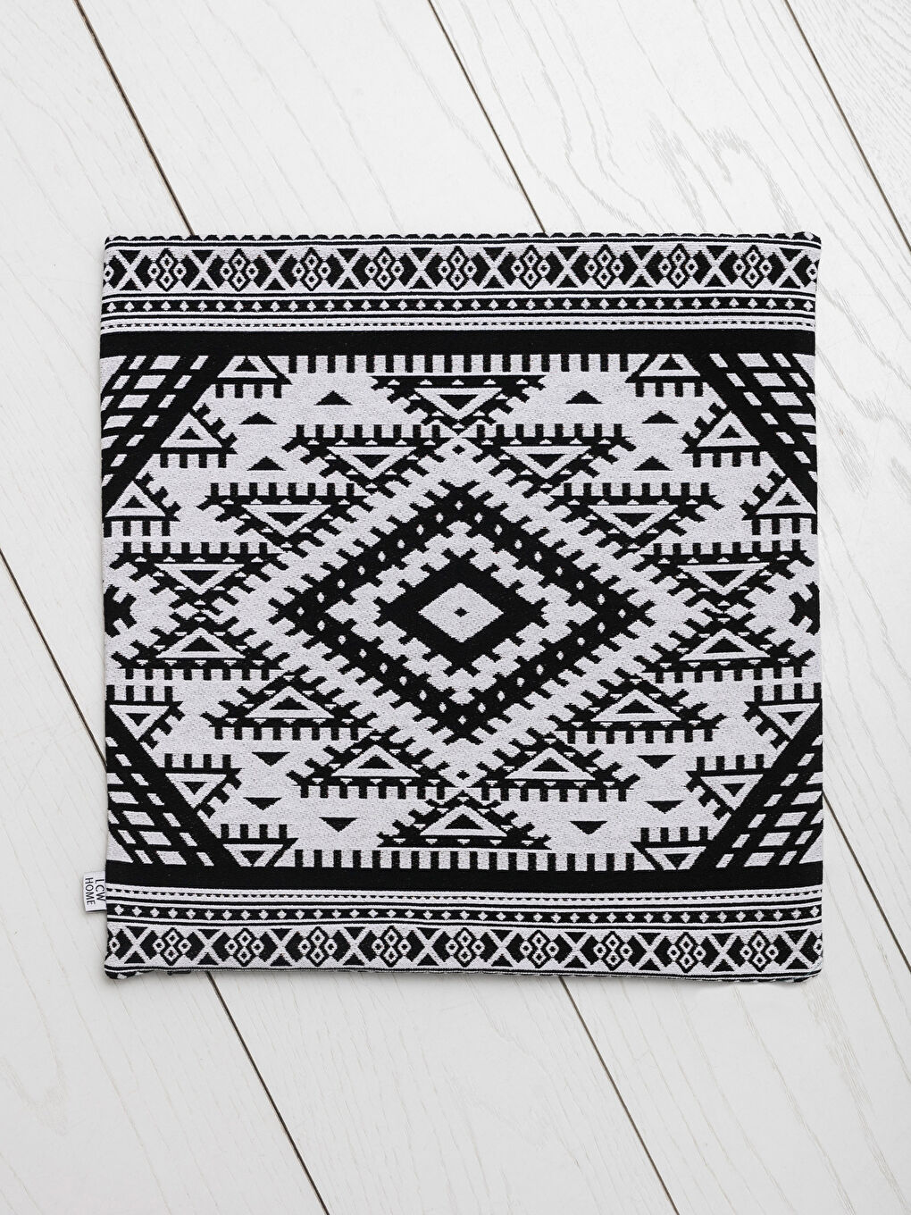 وسادة مزخرفة-2