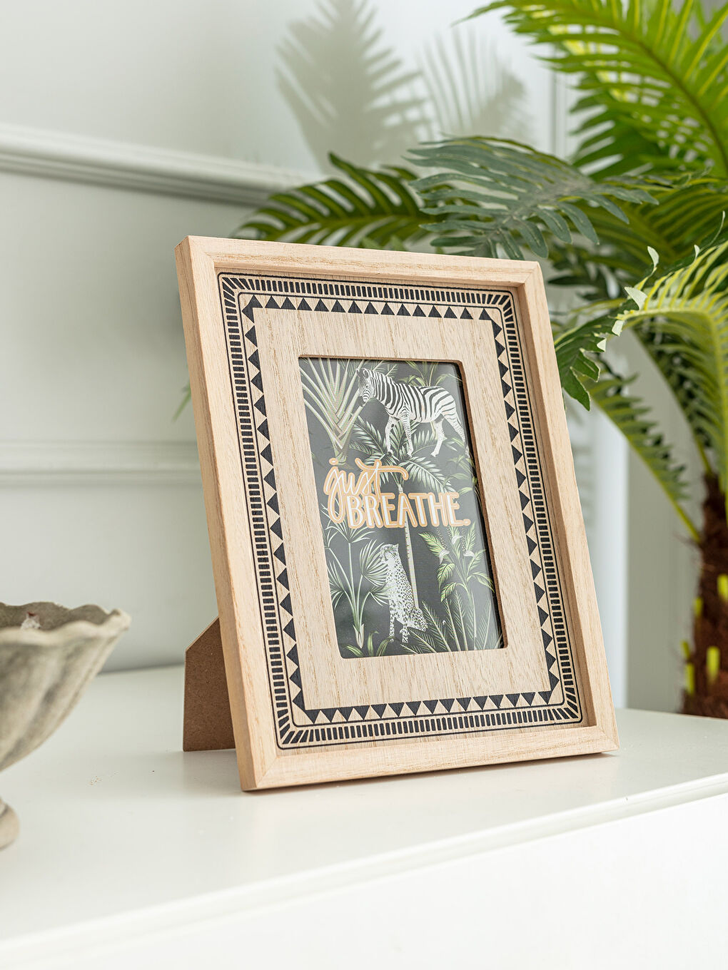 Siyah Baskılı Çerçeve